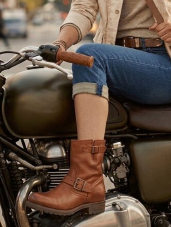 Frye Shoes - Frye 77515  Redwood Engineer Motorcycle Leather Womens Boot Size 71/2 B